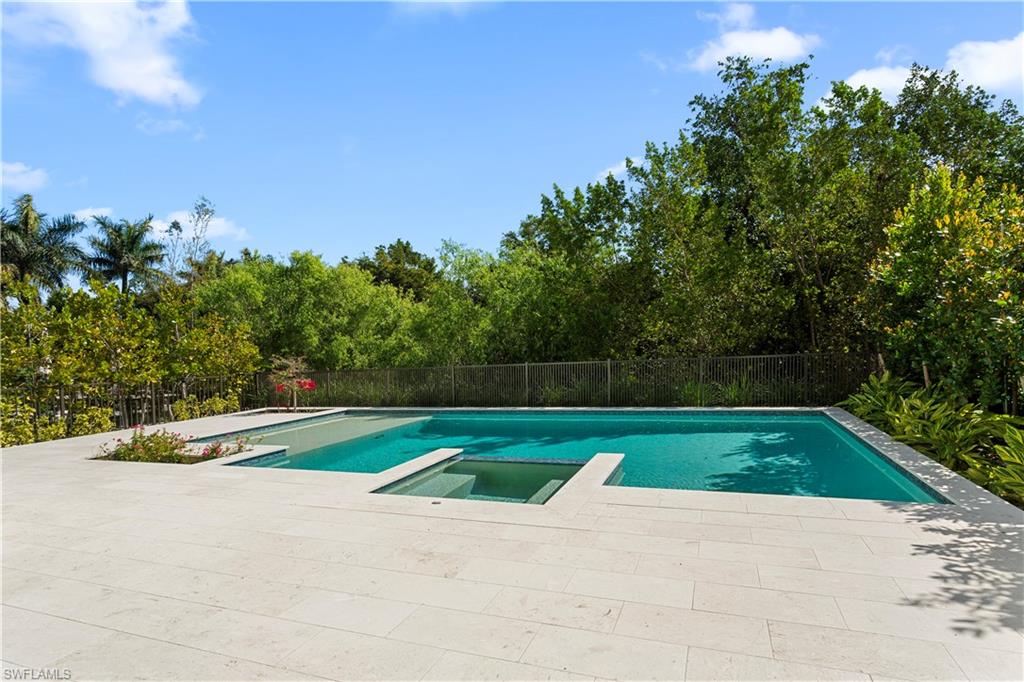 61 14th Street South Naples, FL 34102 - Photo 36 of 40