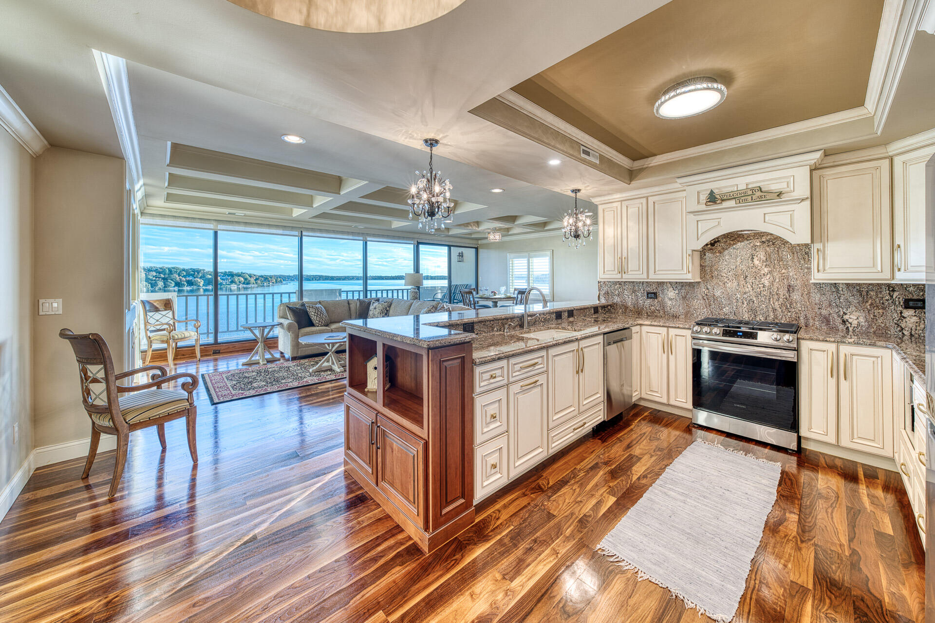 Lakefront Condo w/Boat Slip