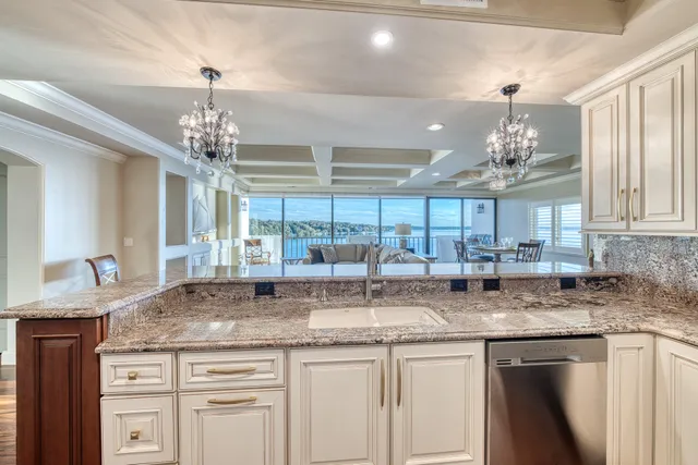 $1,499,000 | 101 Broad Street, Unit 603, Lake Geneva, WI 53147