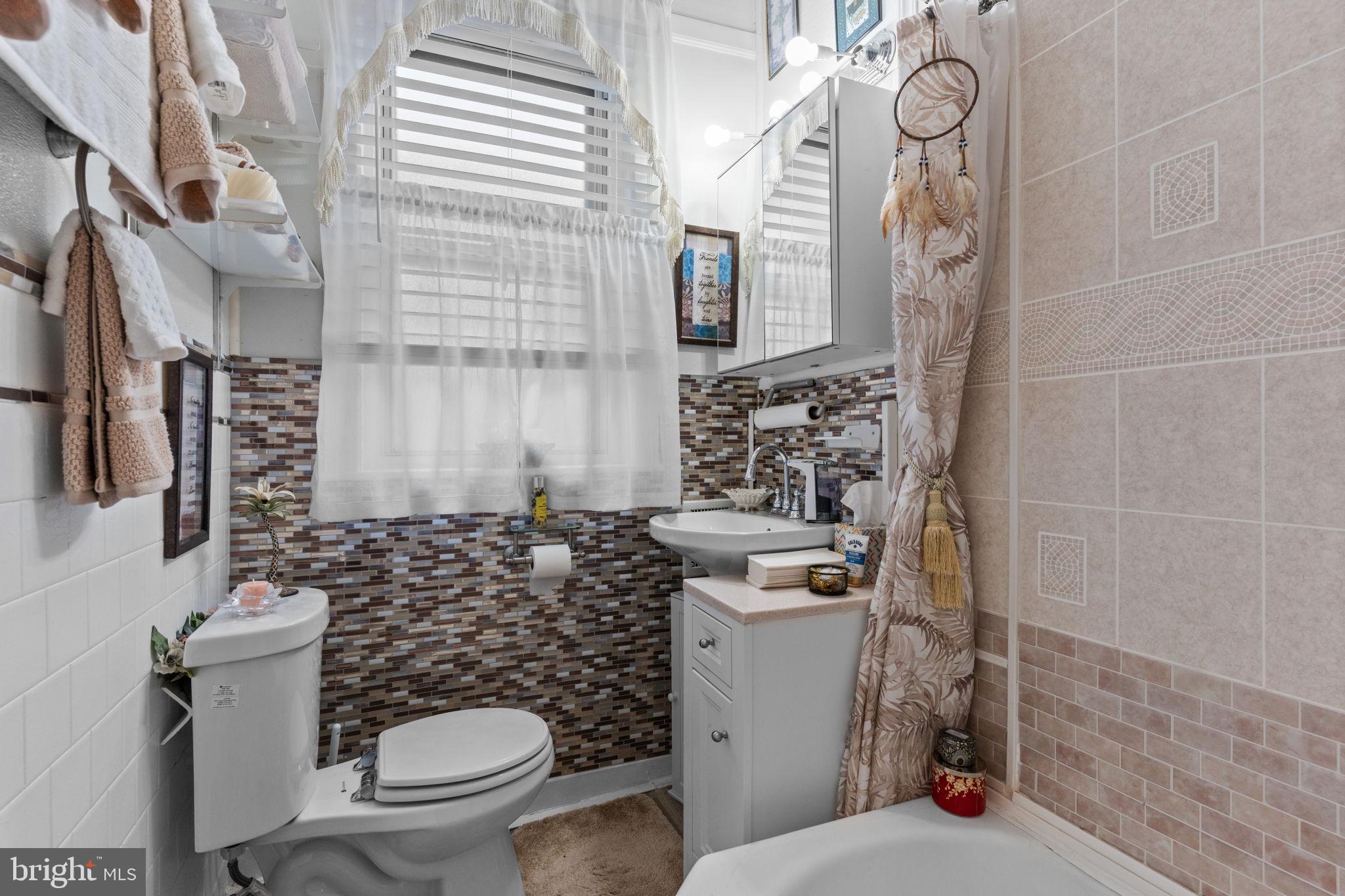 1920 South 16th Street Philadelphia, PA 19145 - Photo 18 of 28