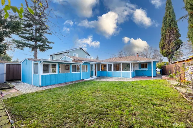 $1,299,000 | 15 Garden Street, Redwood City, CA 94063