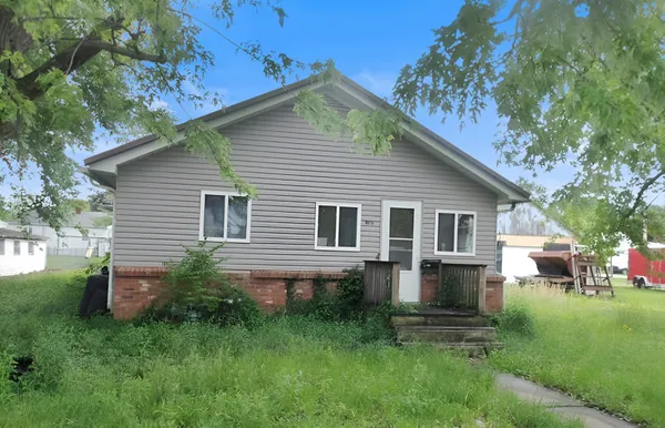 $72,000 | 408 East St Petersburg Street, Robinson, IL 62454