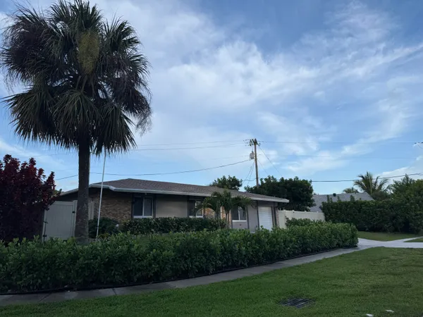 $849,000 | 8099 Santa Fe Trail, Boca Raton, FL 33487