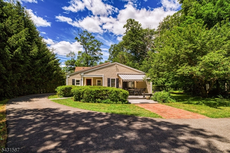 28 Saw Mill Road Warren, NJ 07059 - Photo 35 of 38
