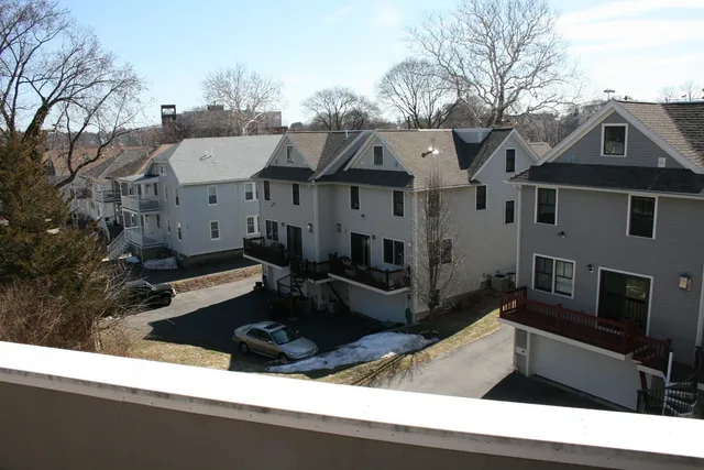 $5,000 | 18 5th Avenue, Unit 18, Watertown, MA 02472