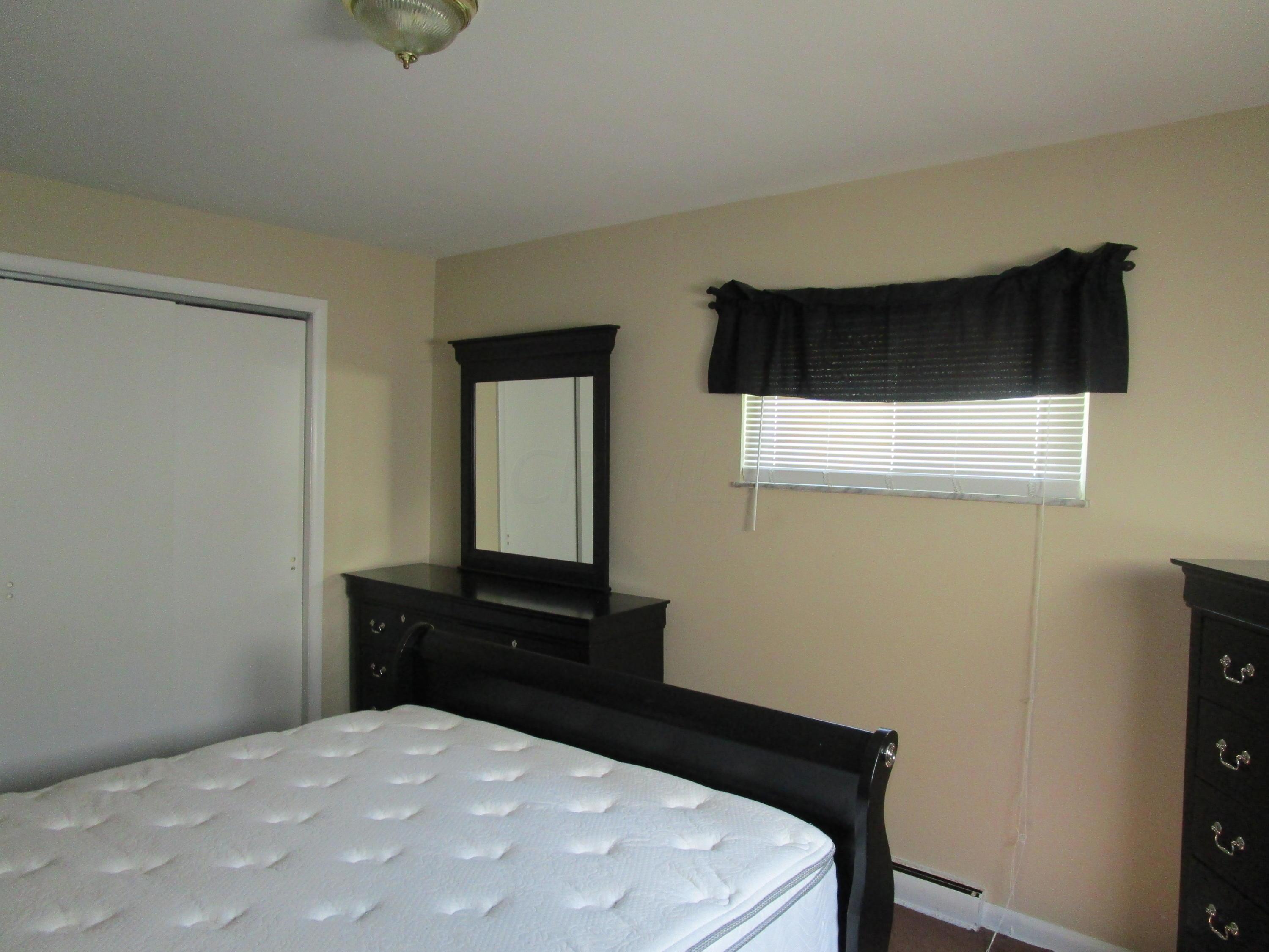 1595 Dewberry Road Columbus, OH 43207 - Photo 14 of 22 Gallery Image 14