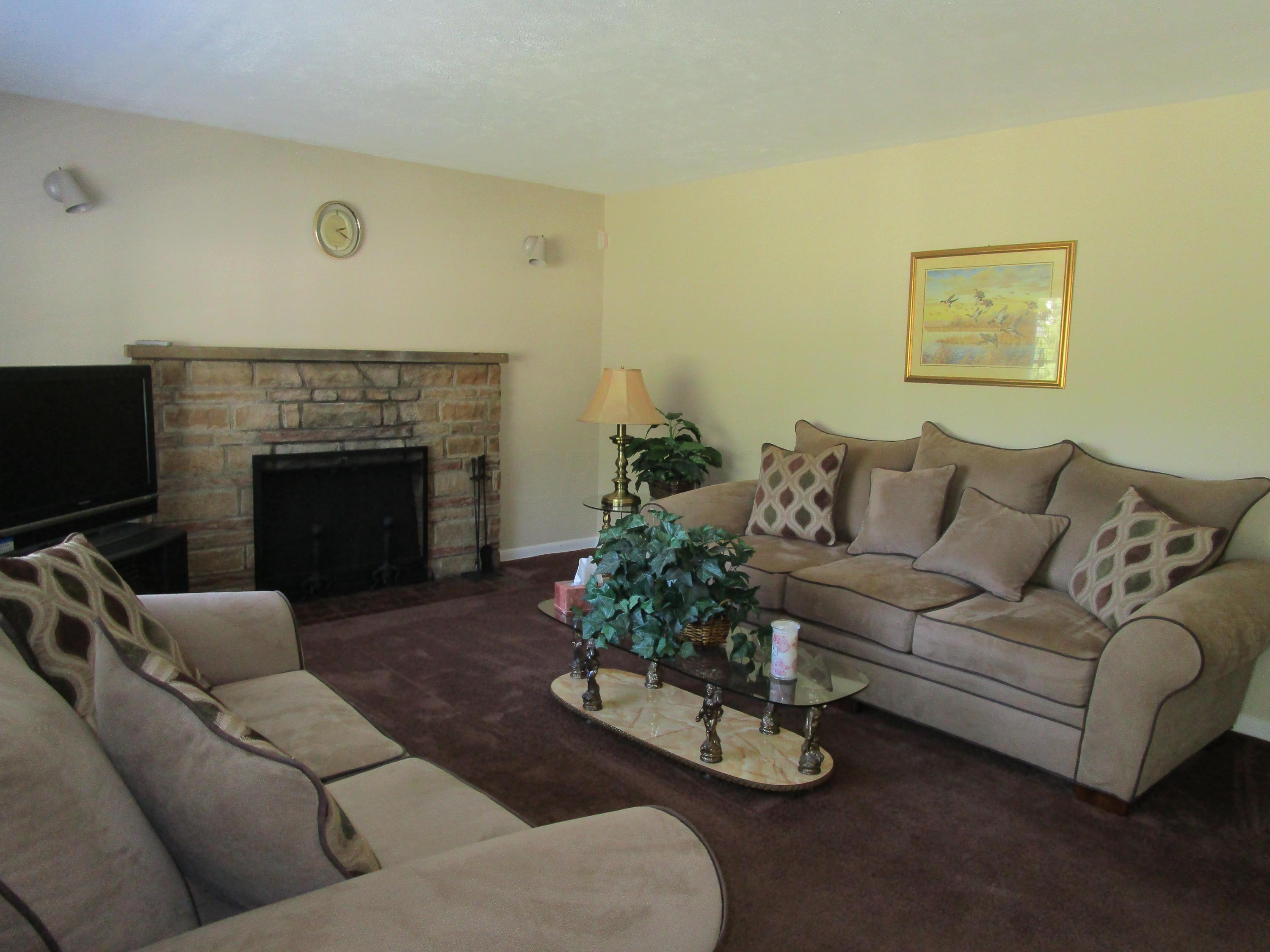 1595 Dewberry Road Columbus, OH 43207 - Photo 8 of 22 Gallery Image 8