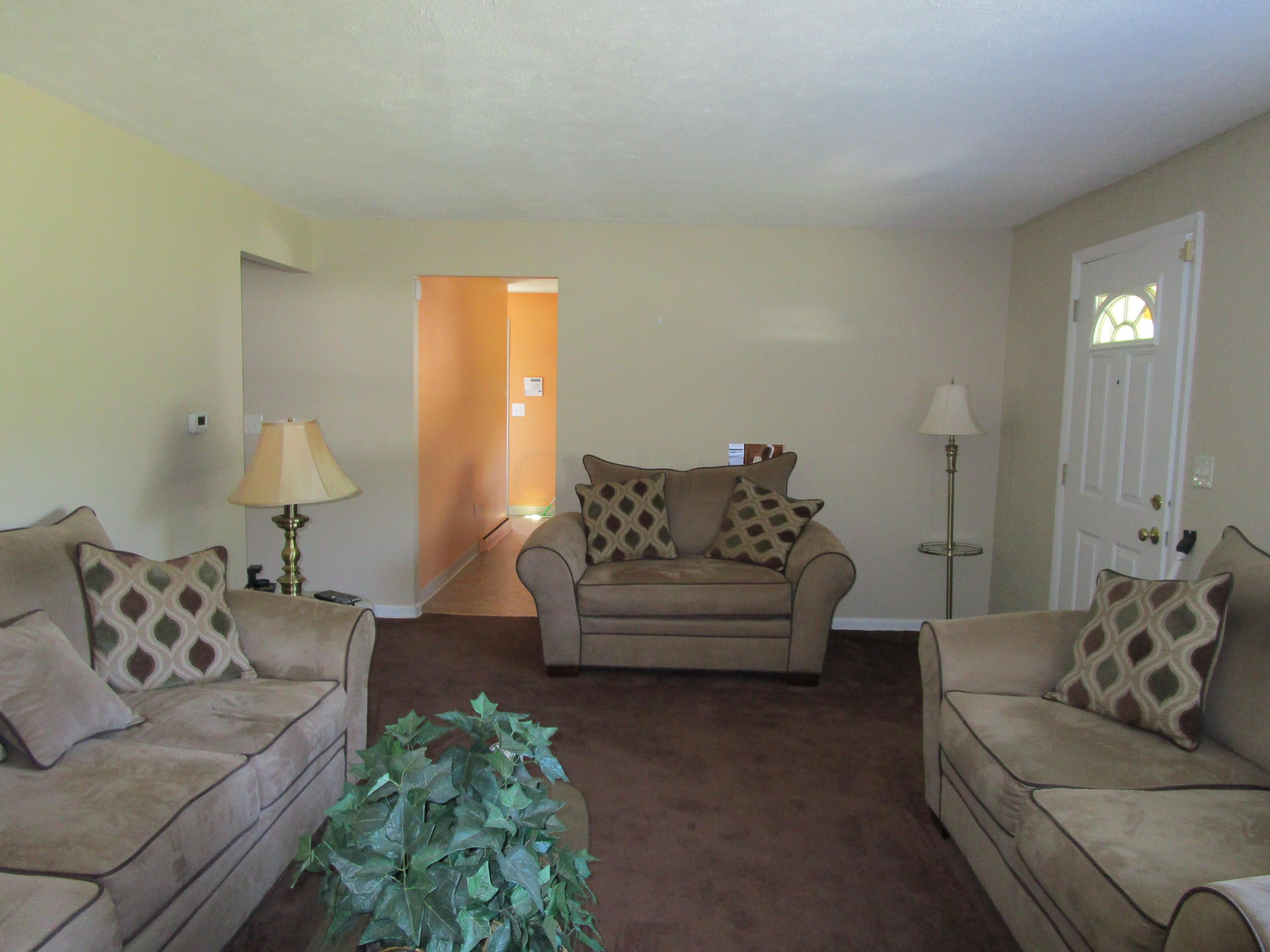 1595 Dewberry Road Columbus, OH 43207 - Photo 10 of 22 Gallery Image 10