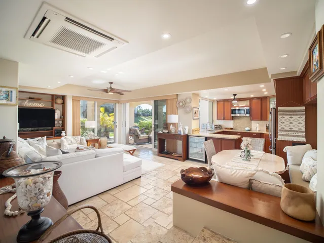 $1,857,000 | 3150 Wailea Alanui Drive, Unit 2703, Kihei, HI 96753