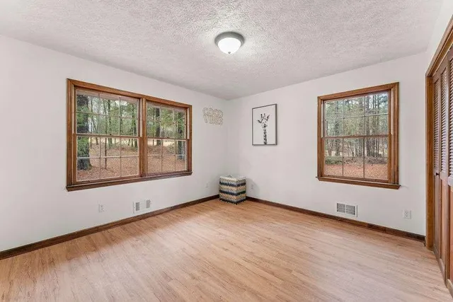 $400,000 | 2865 White Court, Conyers, GA 30012