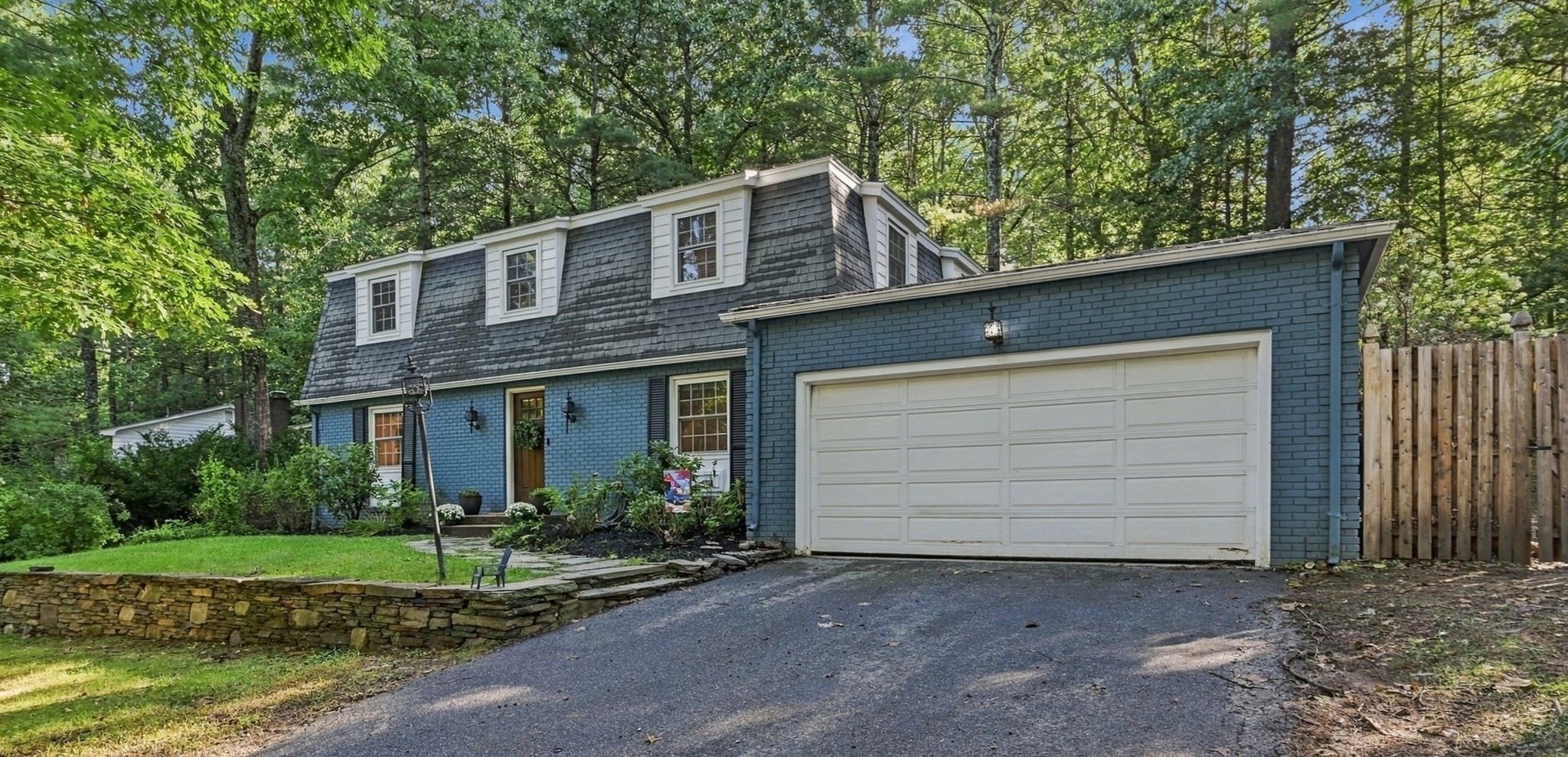 218 Heatherstone Road Amherst, MA 01002 - Photo 3 of 42 Gallery Image 3