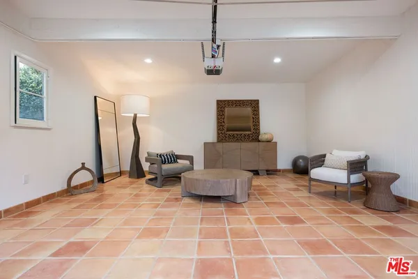 $3,199,000 | 615 South Highland Avenue, Los Angeles, CA 90036