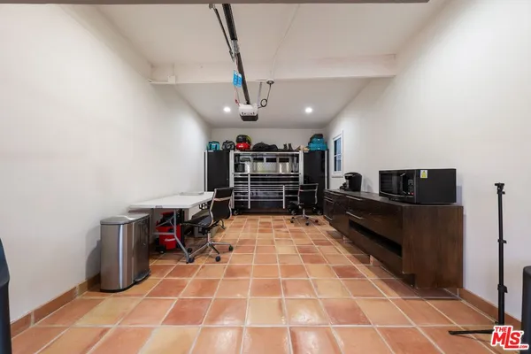 $3,199,000 | 615 South Highland Avenue, Los Angeles, CA 90036