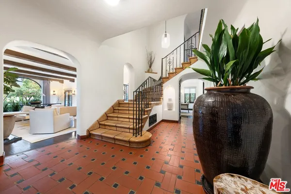 $3,199,000 | 615 South Highland Avenue, Los Angeles, CA 90036