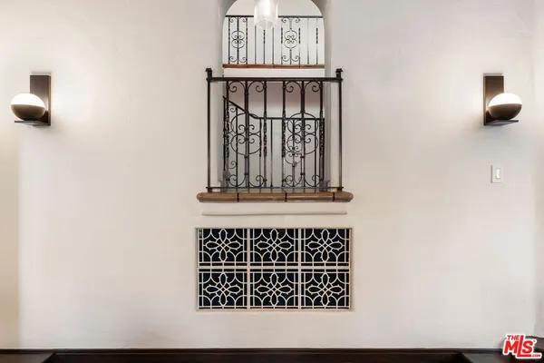 $3,199,000 | 615 South Highland Avenue, Los Angeles, CA 90036