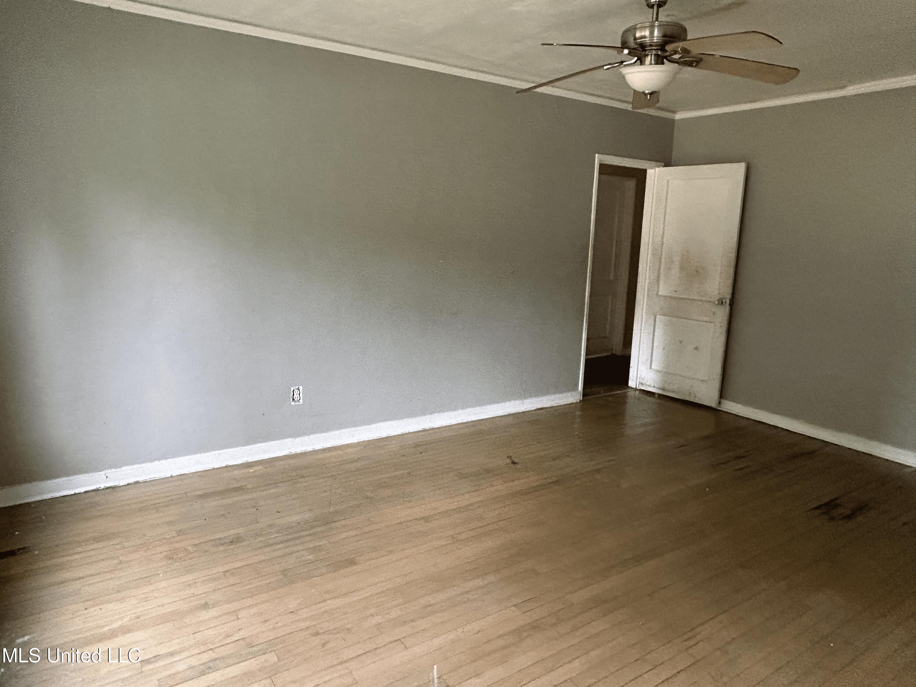 748 Lawrence Road Jackson, MS 39206 - Photo 2 of 12 IMG_6963