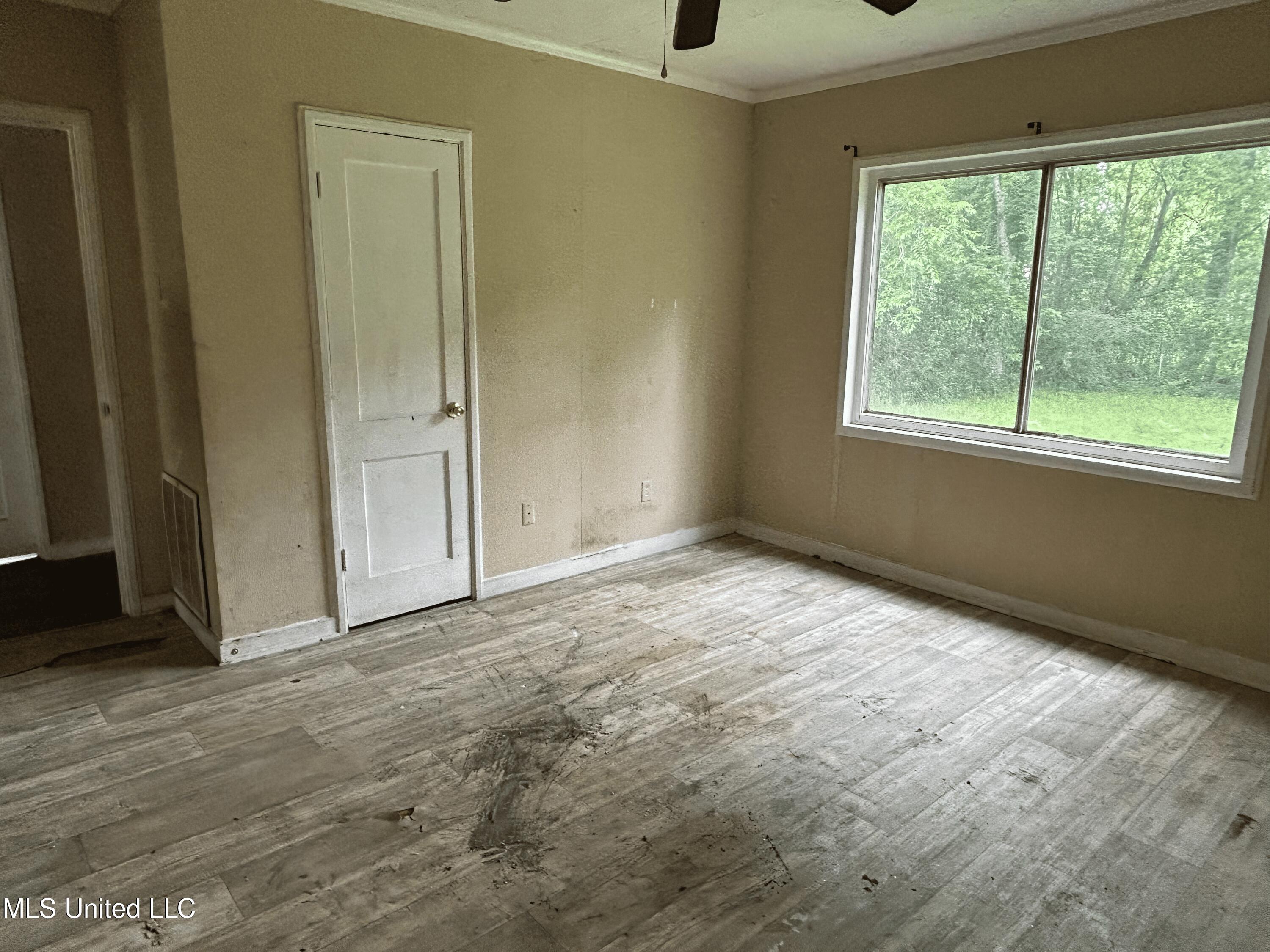 748 Lawrence Road Jackson, MS 39206 - Photo 5 of 12 IMG_6966