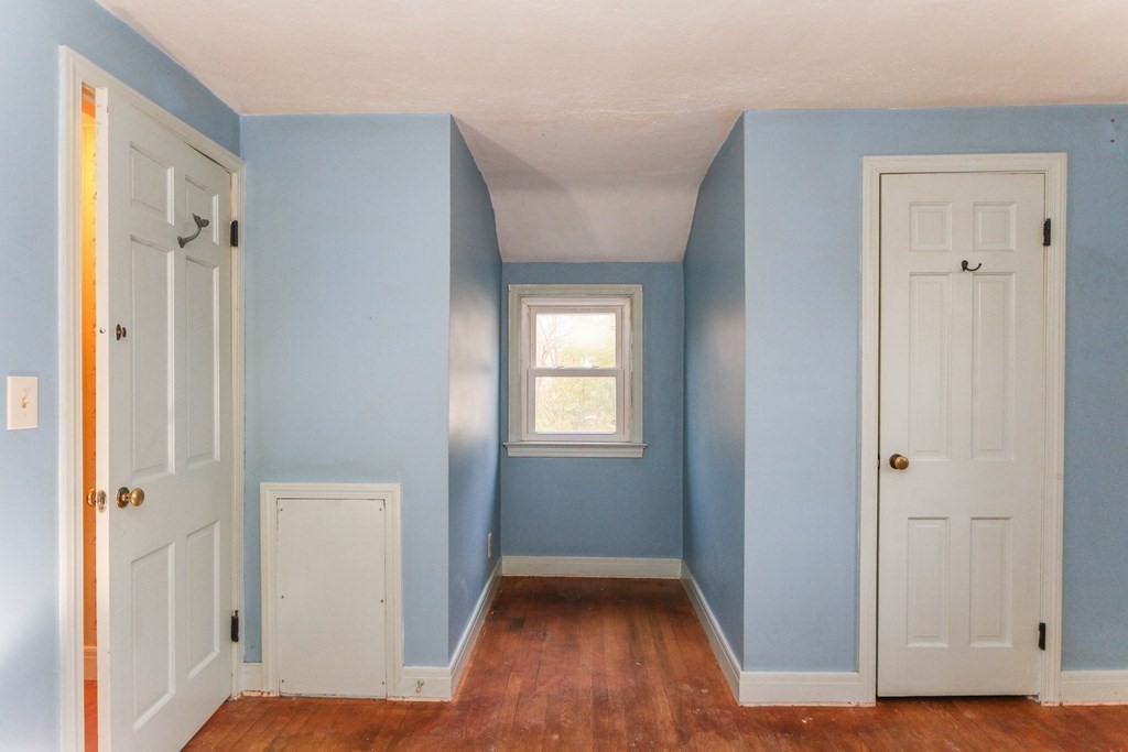 8 Maxwell Place Springfield, MA 01118 - Photo 24 of 36 a view of an empty room with closet and a window