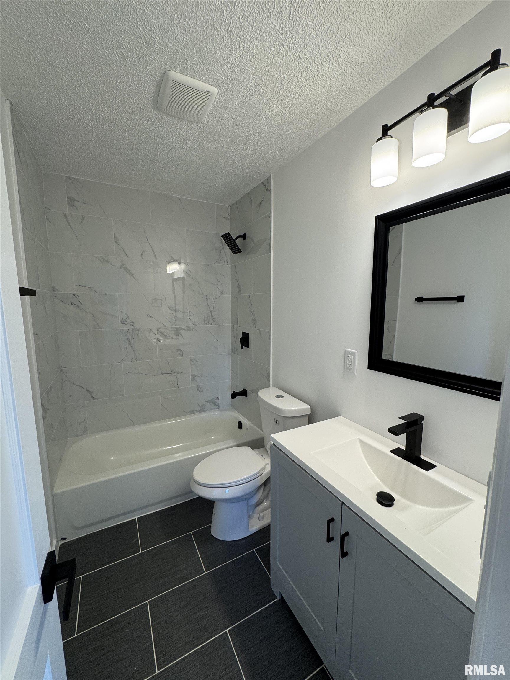 806 West Ridgemont Road Peoria, IL 61614 - Photo 25 of 47 Gallery Image 25