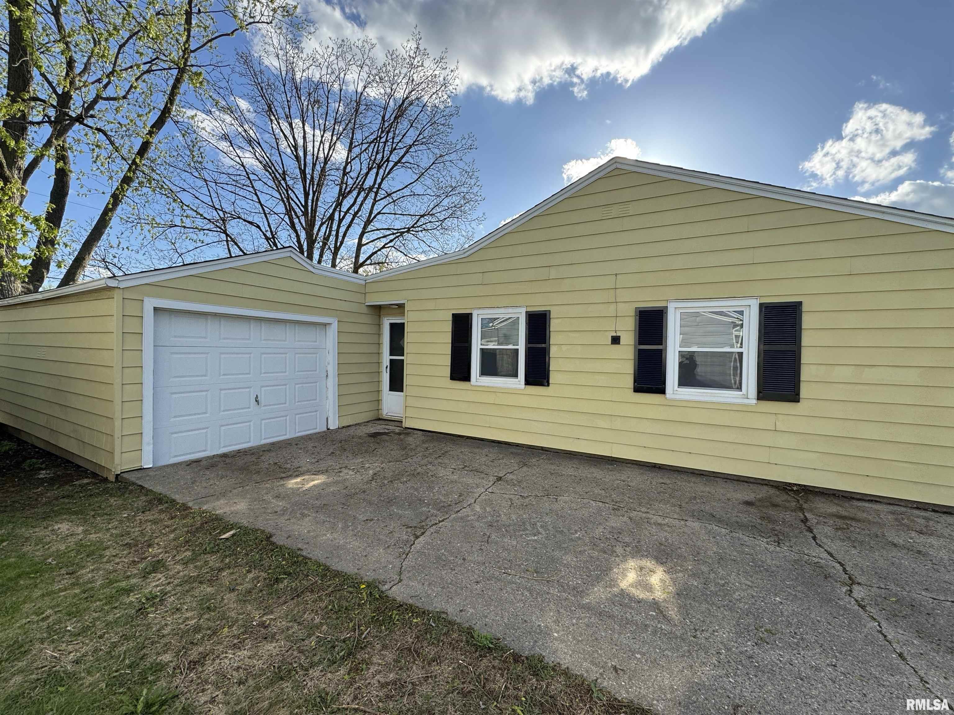 806 West Ridgemont Road Peoria, IL 61614 - Photo 39 of 47 Gallery Image 39