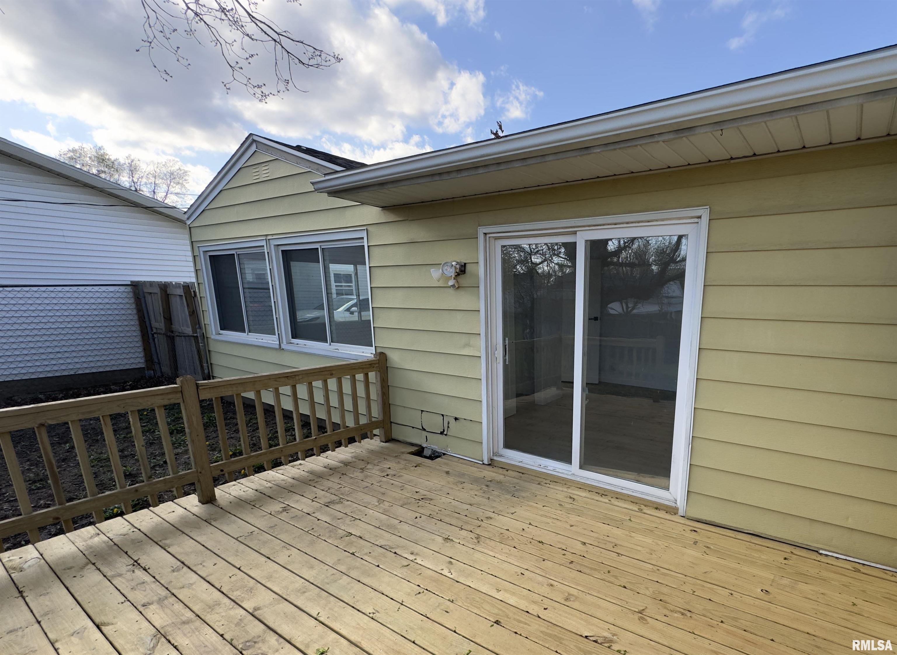 806 West Ridgemont Road Peoria, IL 61614 - Photo 42 of 47 Gallery Image 42