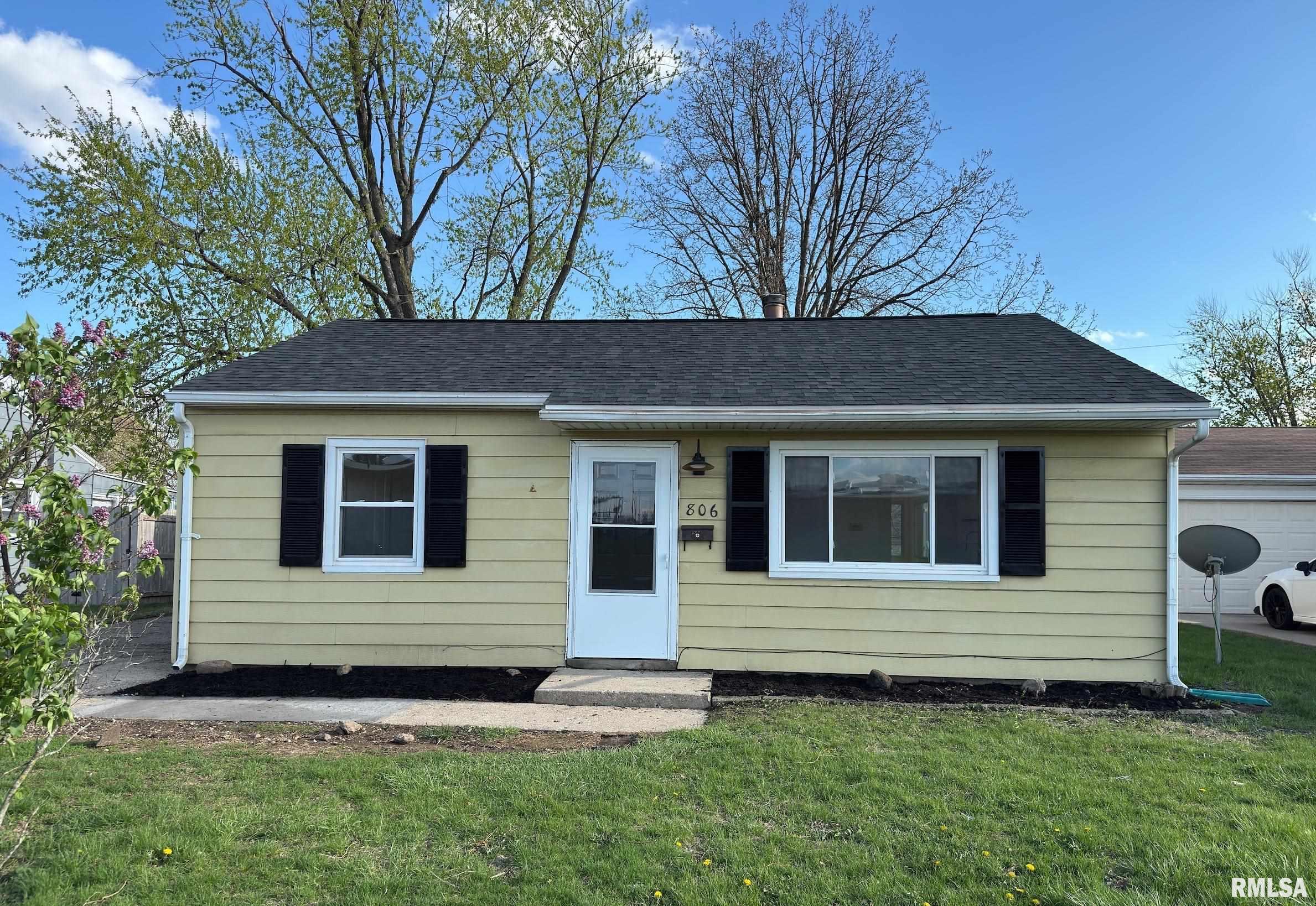 806 West Ridgemont Road Peoria, IL 61614 - Photo 5 of 47 Gallery Image 5