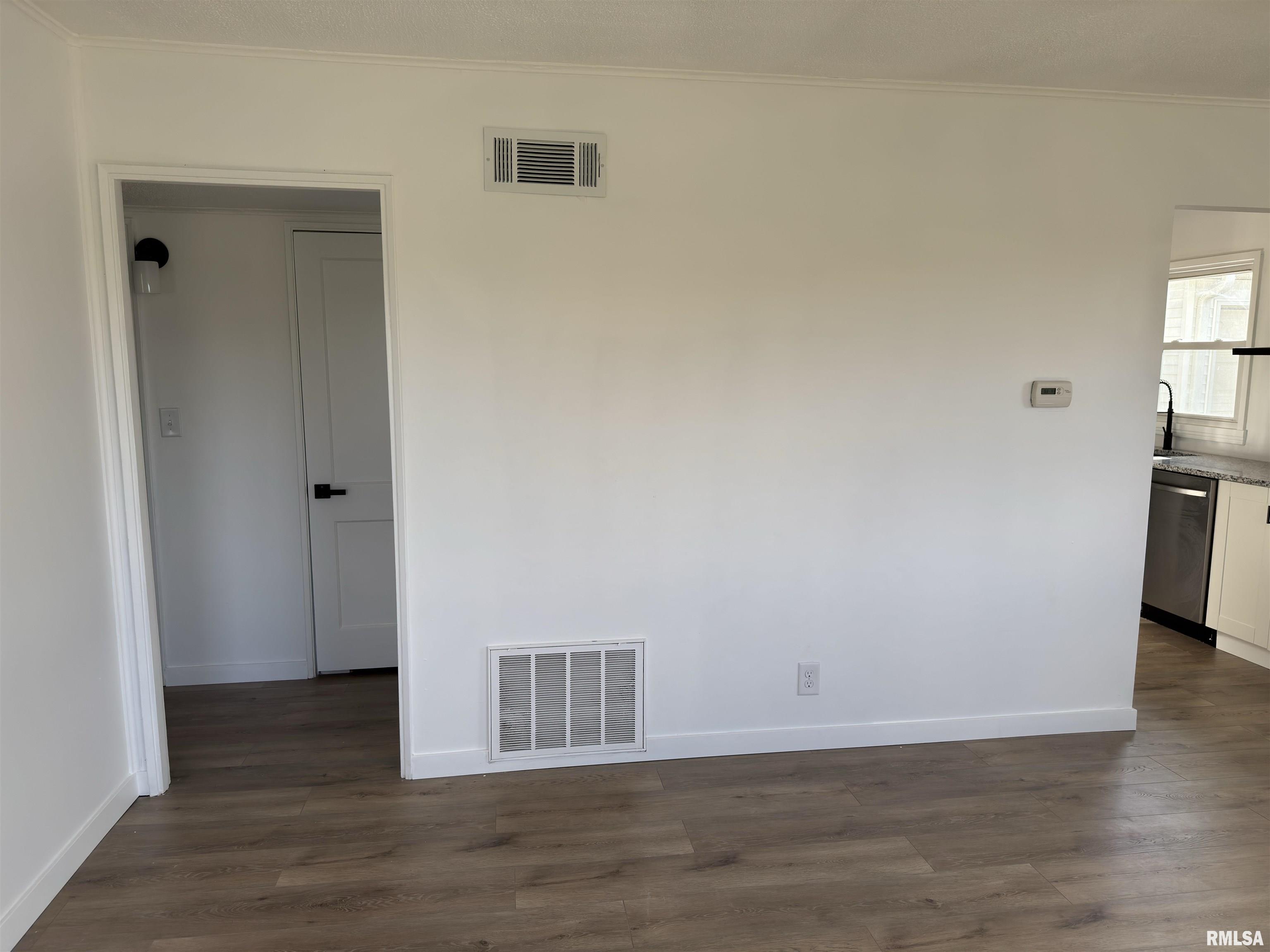 806 West Ridgemont Road Peoria, IL 61614 - Photo 7 of 47 Gallery Image 7
