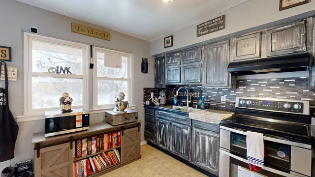 $249,900 | 3012 Willow Drive, La Crosse, WI 54601