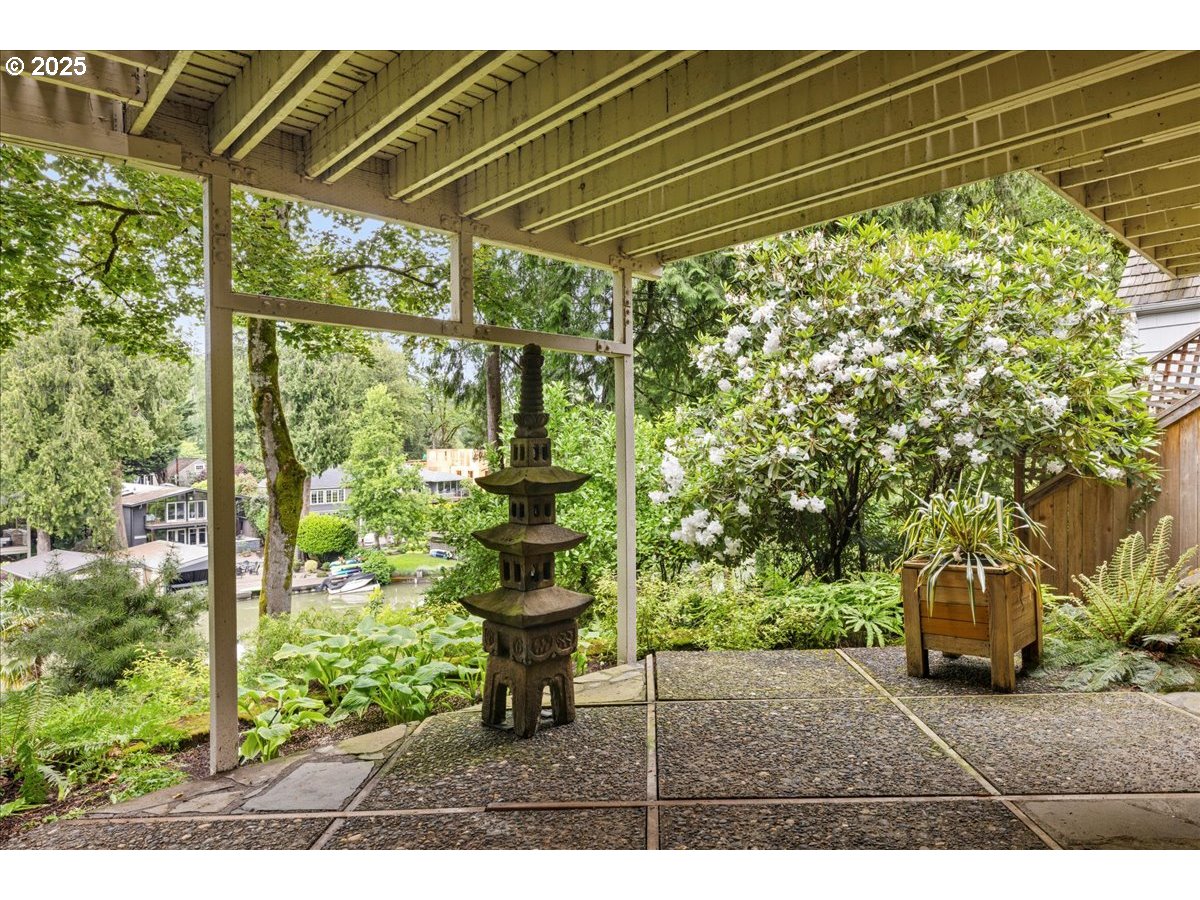 17455 Blue Heron Road Lake Oswego, OR 97034 - Photo 36 of 48 Gallery Image 36