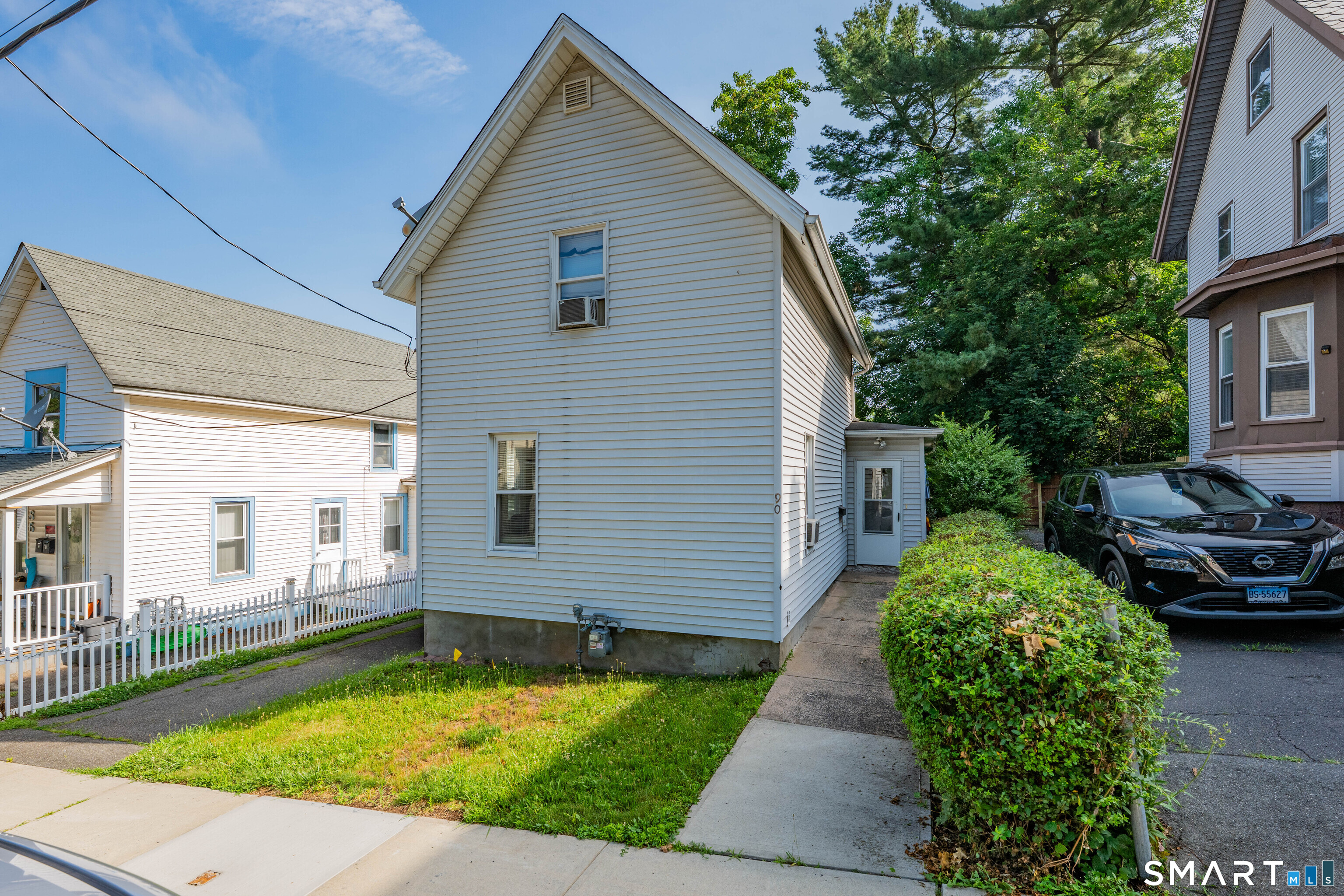 90 Myrtle Street Meriden, CT 06450 - Photo 1 of 21