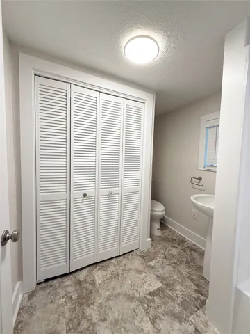 $1,095 | 14070 South Highway 288b, Unit 1, Angleton, TX 77515