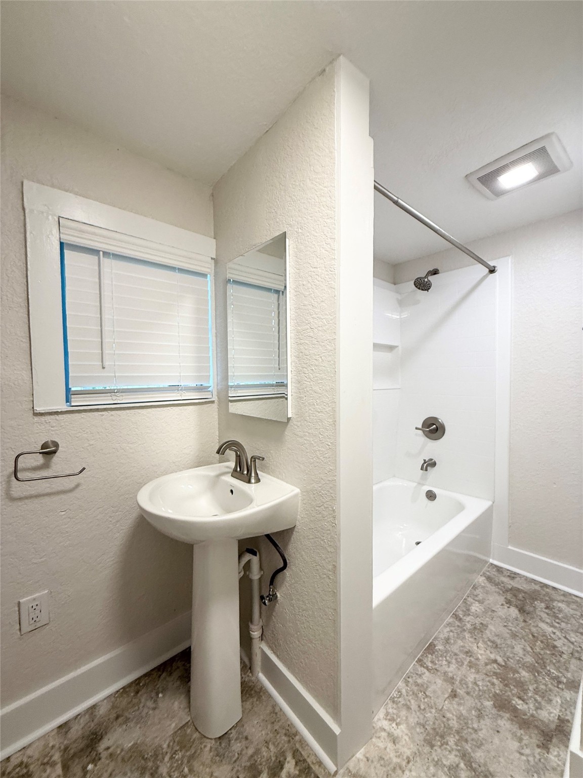 14070 South Highway 288b, Unit 1 Angleton, TX 77515 - Photo 16 of 19