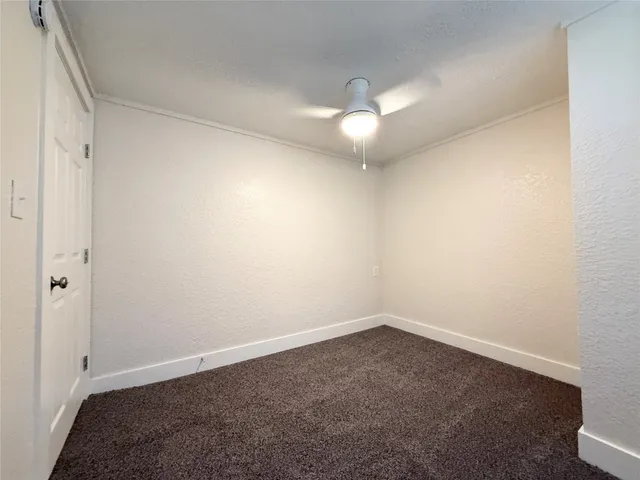 $1,095 | 14070 South Highway 288b, Unit 1, Angleton, TX 77515