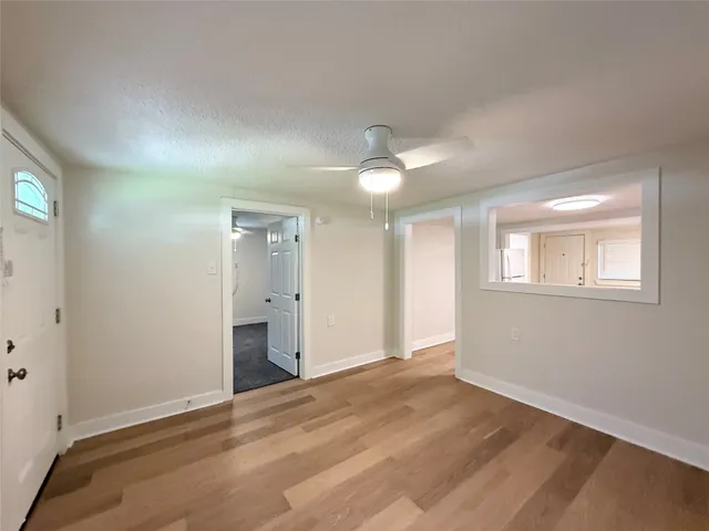 $1,095 | 14070 South Highway 288b, Unit 1, Angleton, TX 77515