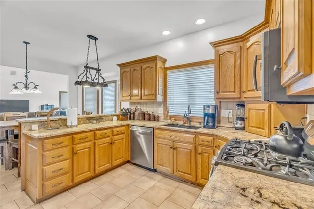 $1,350,000 | 4825 North 123rd Street, Kansas City, KS 66109