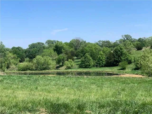 $1,350,000 | 4825 North 123rd Street, Kansas City, KS 66109