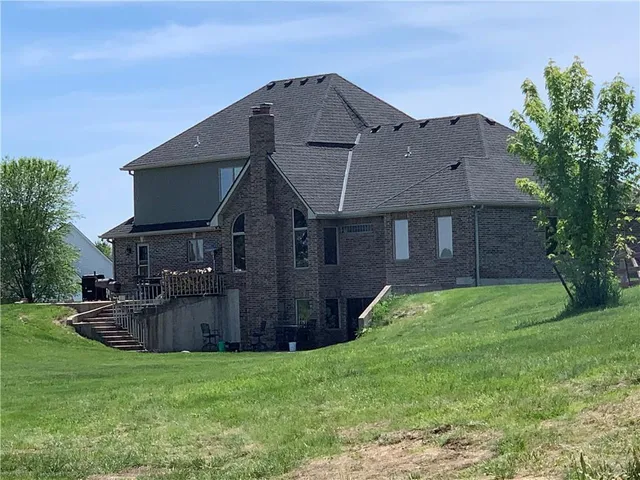 $1,350,000 | 4825 North 123rd Street, Kansas City, KS 66109