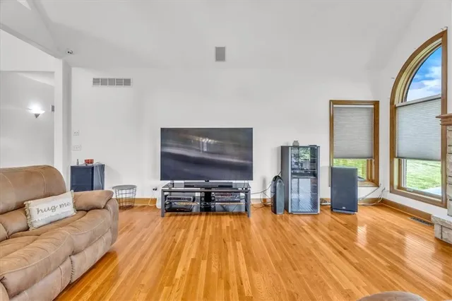 $1,350,000 | 4825 North 123rd Street, Kansas City, KS 66109