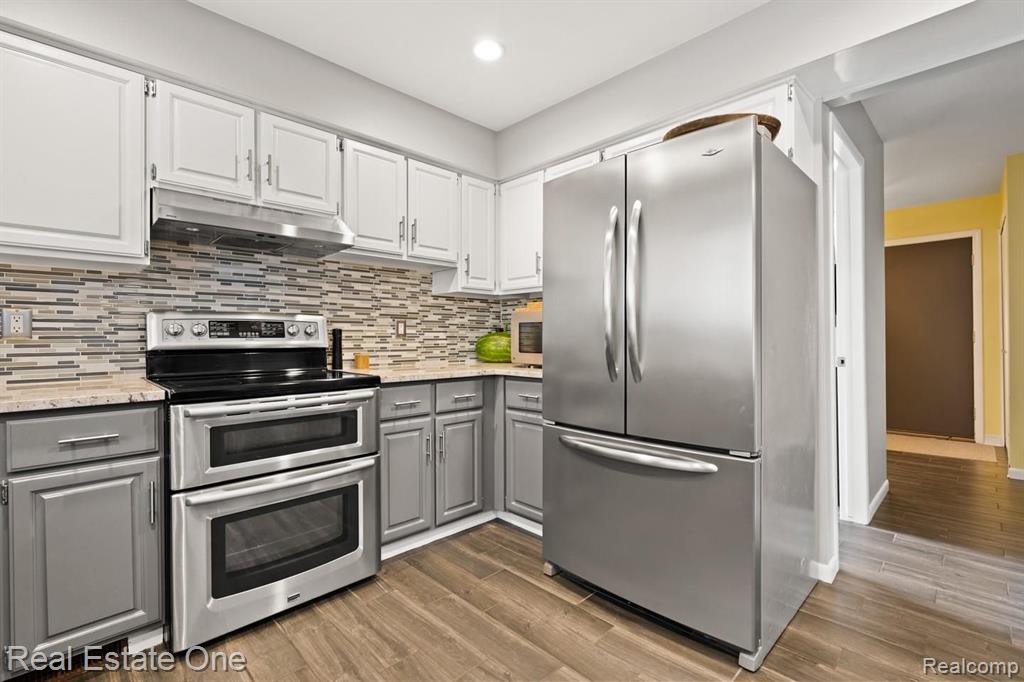 2373 Blockton Road Rochester Hills, MI 48306 - Photo 8 of 35