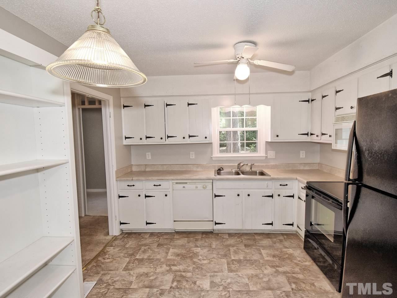 5710 Timber Ridge Drive Raleigh, NC 27609 - Photo 4 of 29