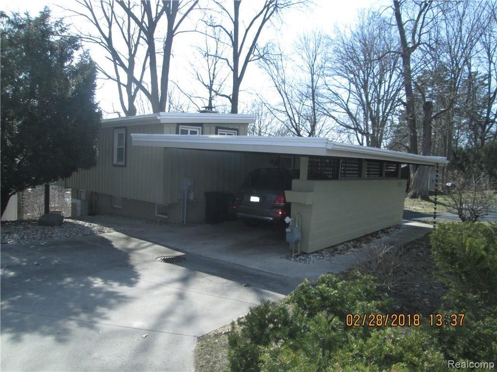 3969 North River Road Fort Gratiot, MI 48059 - Photo 4 of 57 IMG_3334.JPG