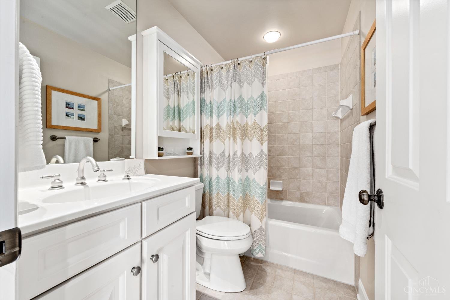 7740 Kugler Mill Road Cincinnati, OH 45243 - Photo 22 of 46