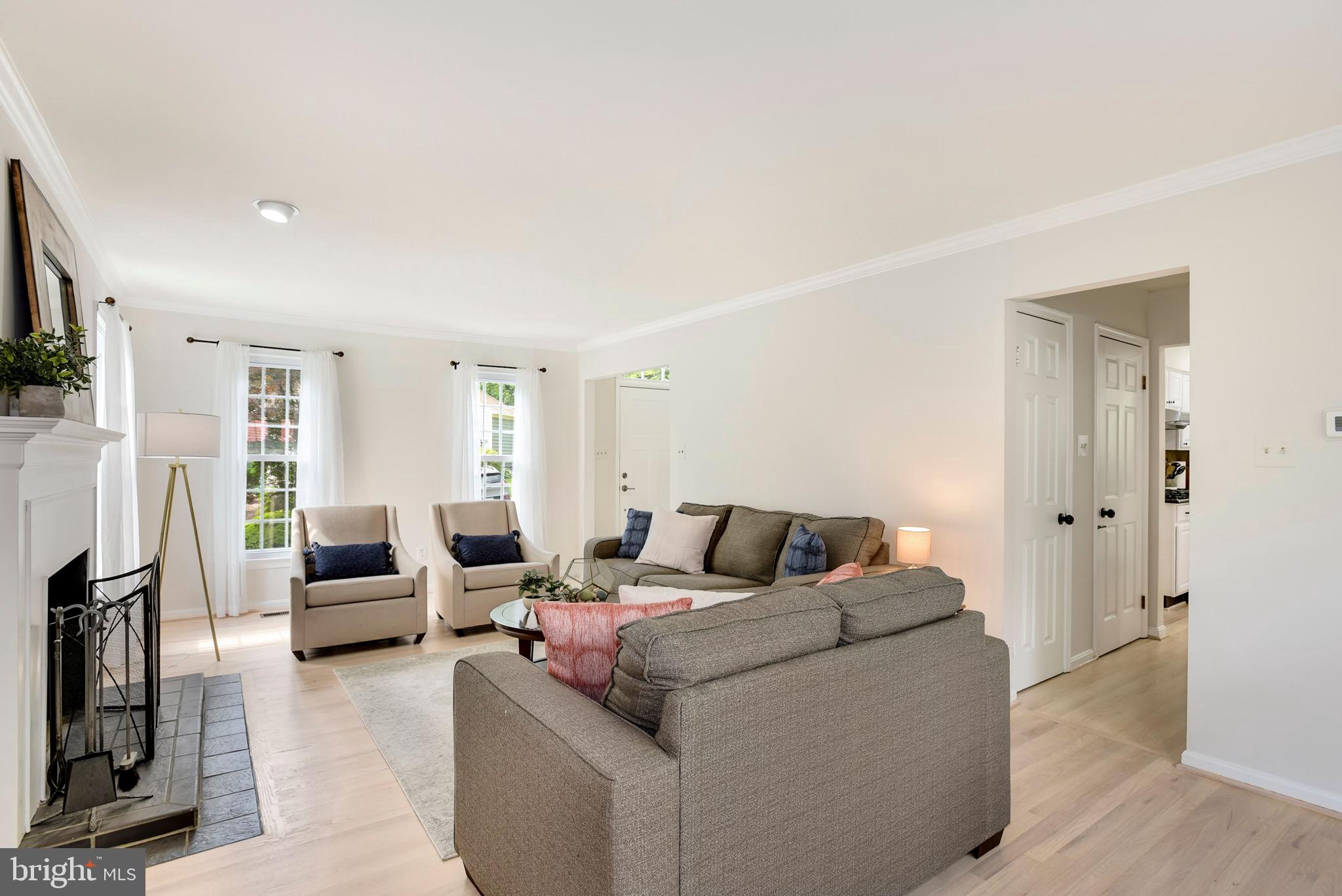 11684 Stockbridge Lane Reston, VA 20194 - Photo 8 of 39