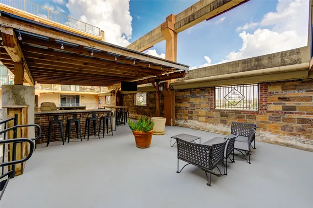 a view of a storage & utility room