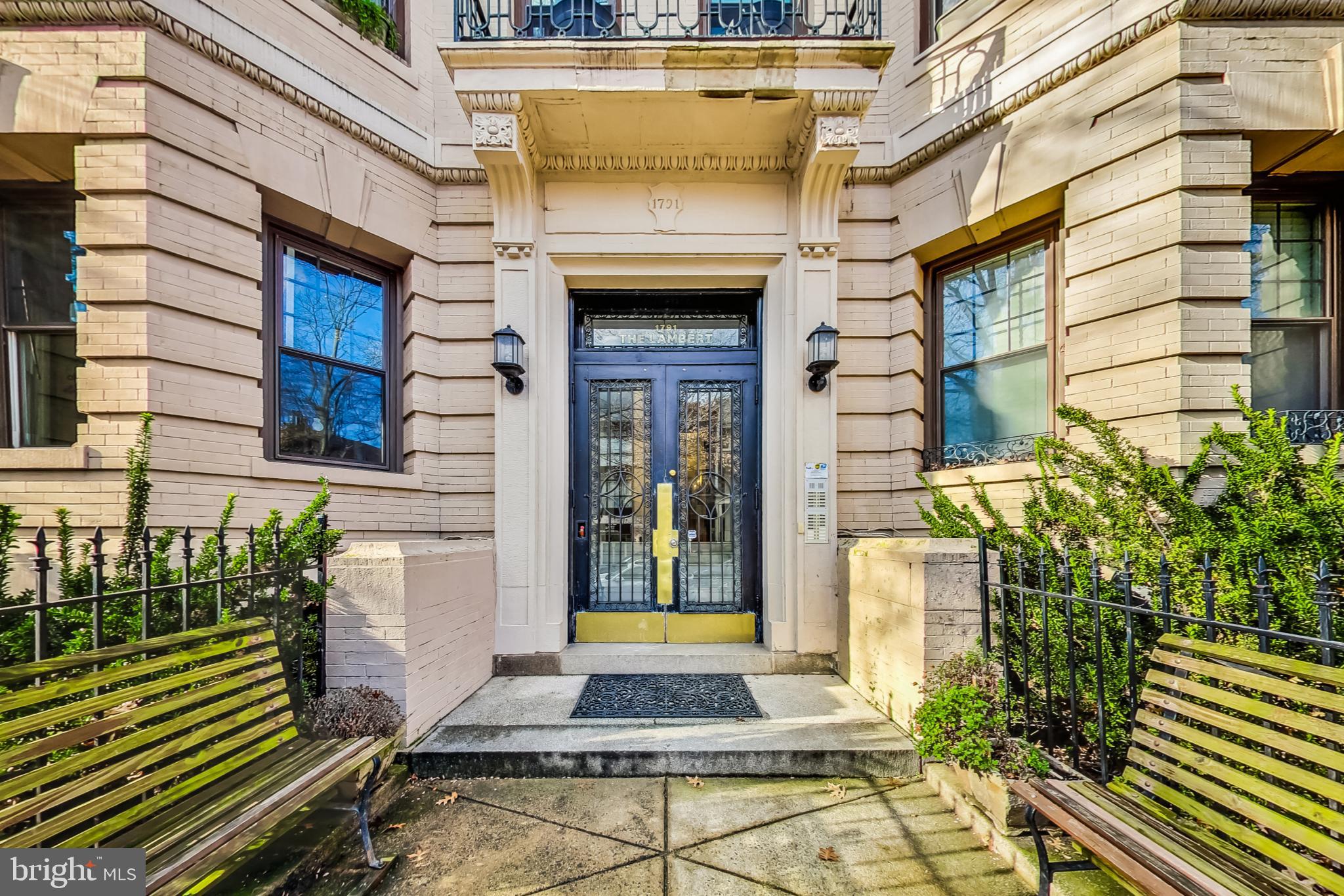 1791 Lanier Place Northwest, Unit 2 Washington, DC 20009 - Photo 5 of 30 a view of a brick house with plants