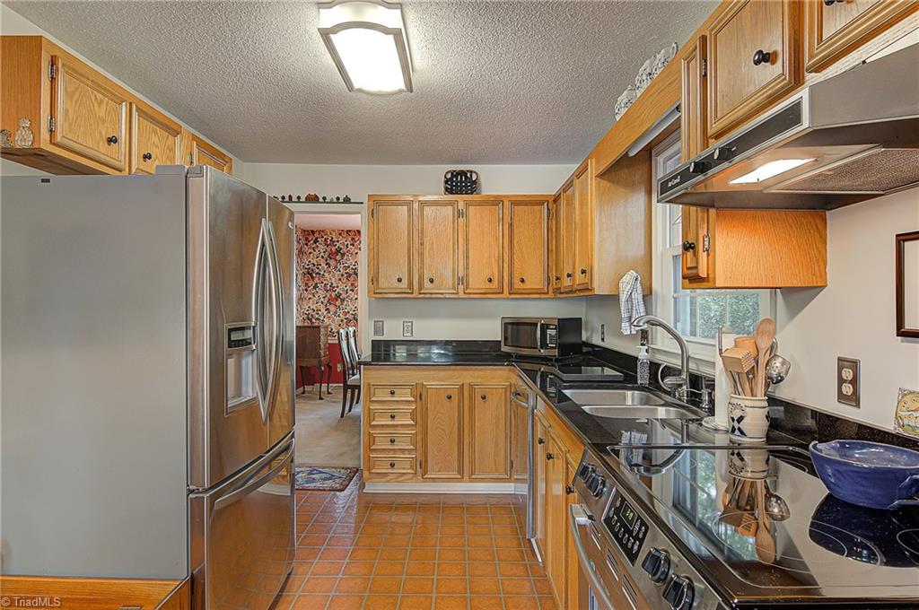 240 Epping Road Clemmons, NC 27012 - Photo 12 of 30 Gallery Image 12
