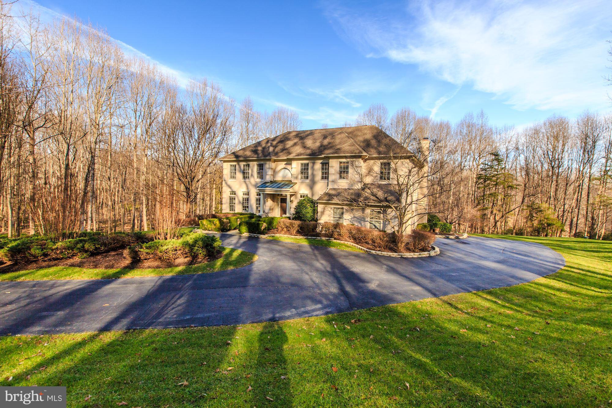 415 Seneca Road Great Falls, VA 22066 - Photo 3 of 72 Gallery Image 3