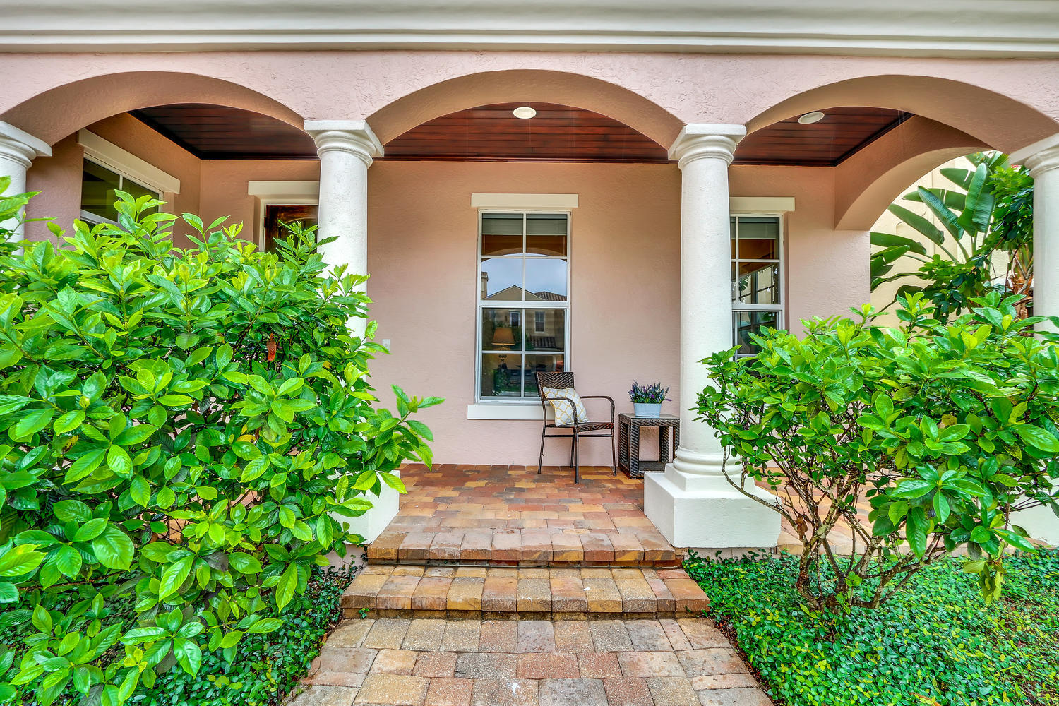 128 Tulip Tree Court Jupiter, FL 33458 - Photo 2 of 35 128 Tulip Tree Ct Jupiter FL-large-002-5