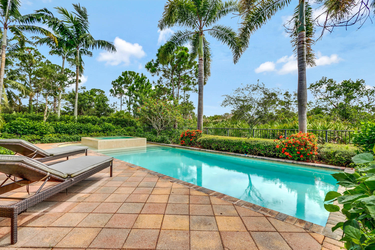 128 Tulip Tree Court Jupiter, FL 33458 - Photo 33 of 35 128 Tulip Tree Ct Jupiter FL-large-033-2