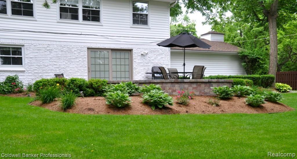 1096 Rock Spring Road Bloomfield Hills, MI 48304 - Photo 30 of 37 DSC_0187.jpg